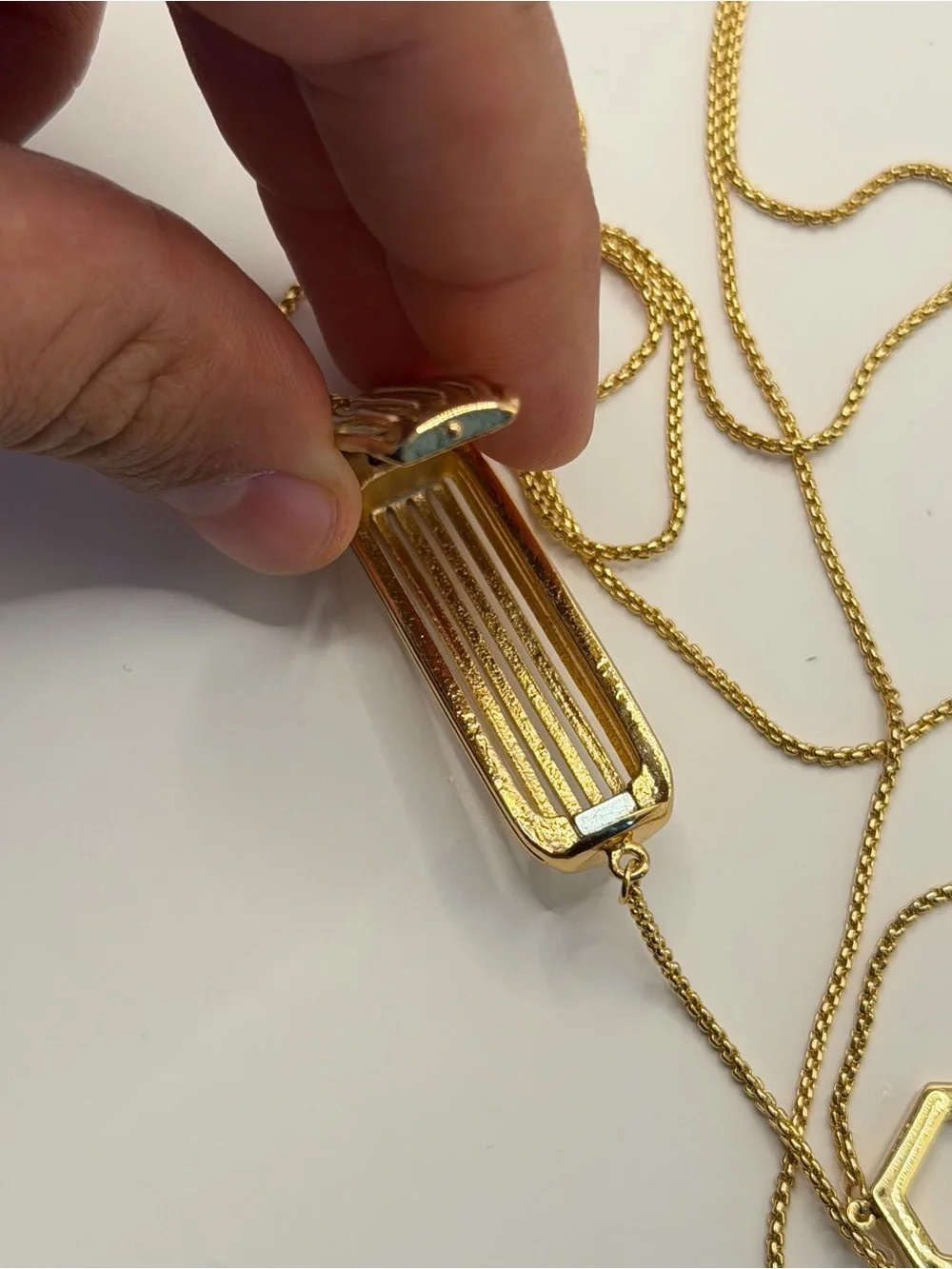 Fitbit Flex 2‎ Gold Pendant Necklace Holder, Fashion  Accessory